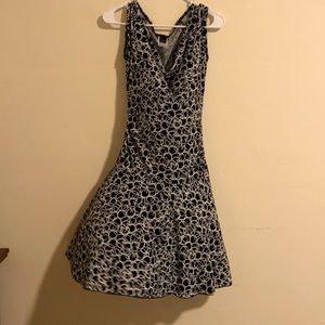 Black and white print, cap sleeves, flared skirt